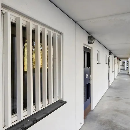 דירה 1 Bedroom In